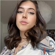 Tu recherches une prof part pour améliorer ton anglais ? Cherche plus je suis là ! J’ai 20 ans, je suis trilingue (français, anglais espagnol) et je peux enseigner de débutant à confirmé sans soucis ! Hit me up ;)